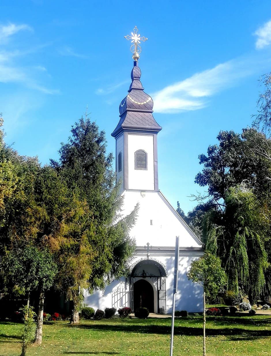 Crkva u Sremskoj Mitrovici